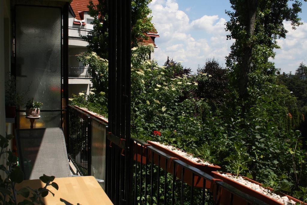 Highland Apartment Budapest Room photo
