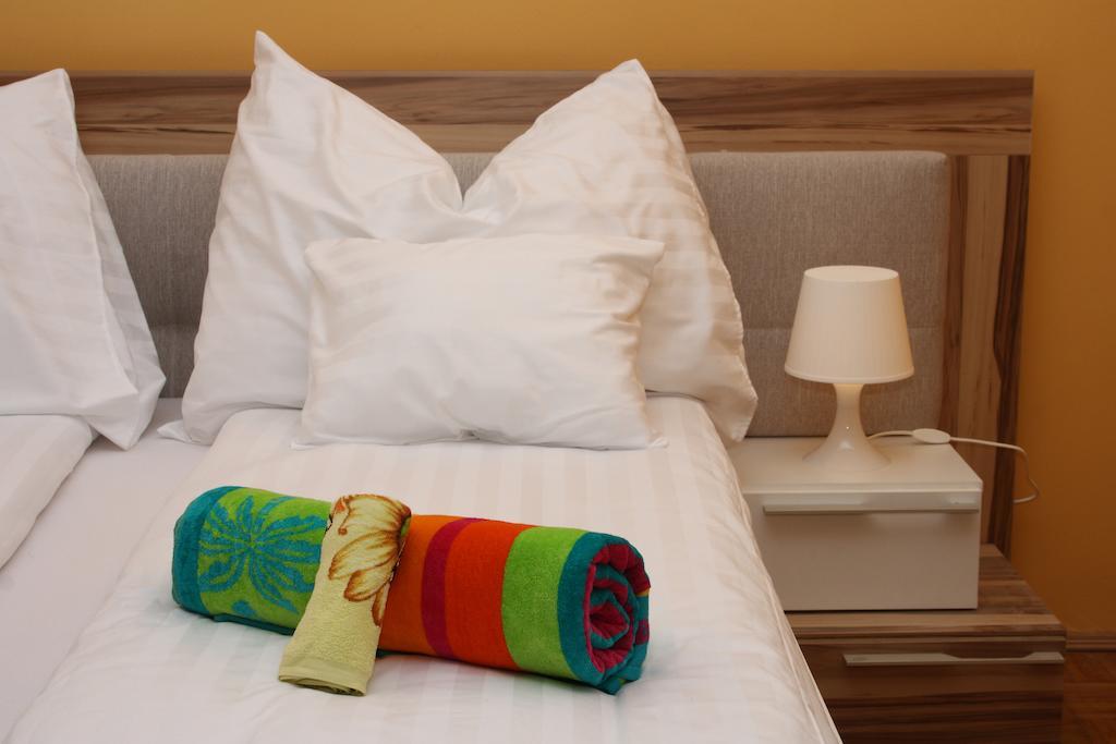 Highland Apartment Budapest Room photo